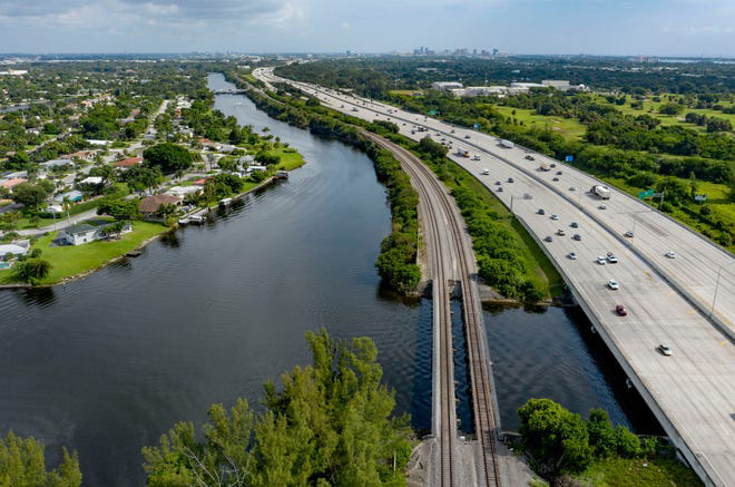 Stuck for answers: Muck trap to keep Lake Worth Lagoon clean doesn’t always work